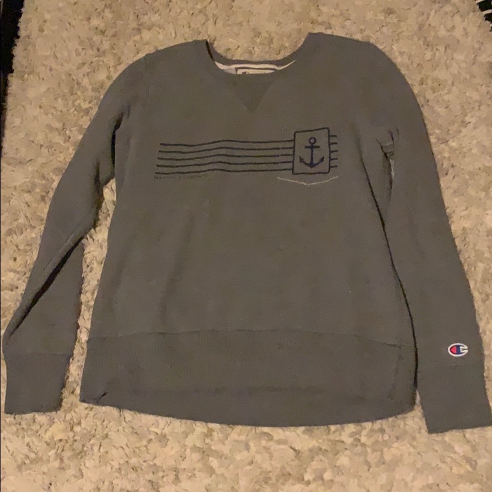 Gray champion pull over